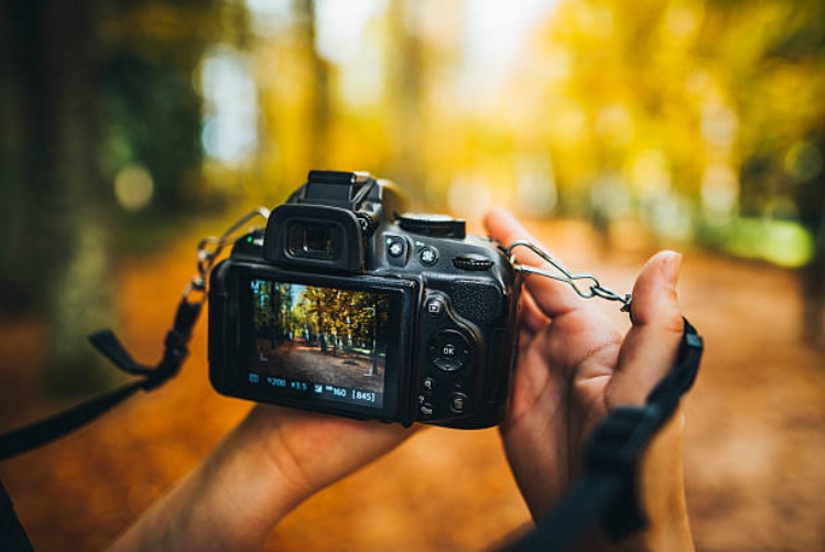 Gadai Kamera DSLR & Mirrorless: Proses Cepat, Dana Langsung Cair!